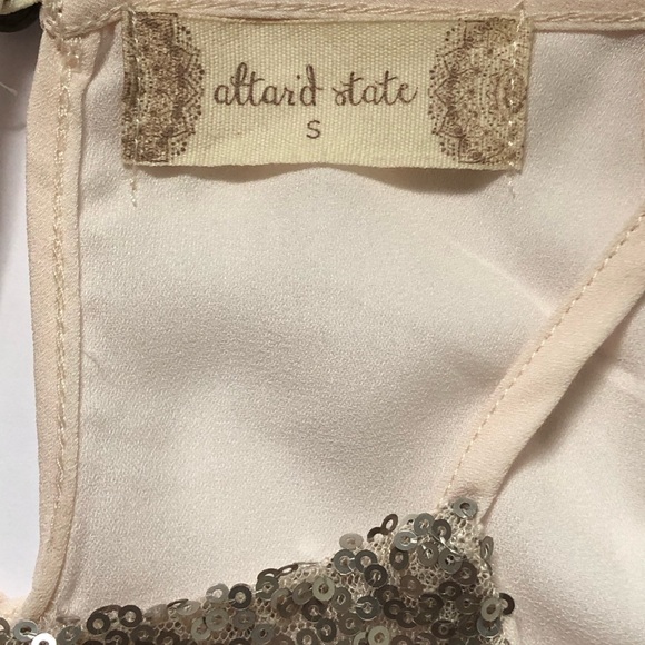 Altar’d State Size Small Sleeveless Ivory Golden Sequin Top New - Picture 6 of 12